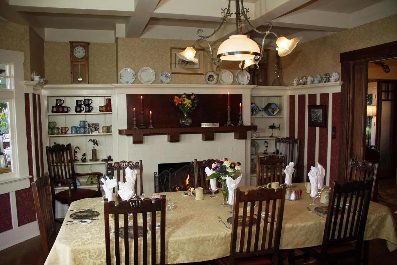 The Jabberwock Bed & Breakfast photo