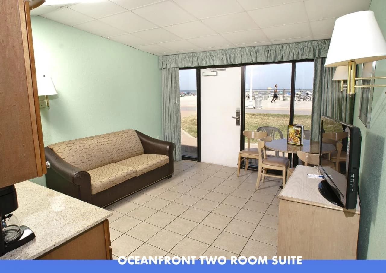 The Schooner Inn photo