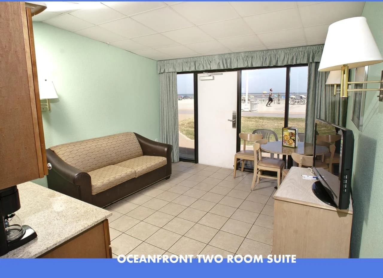 The Schooner Inn photo