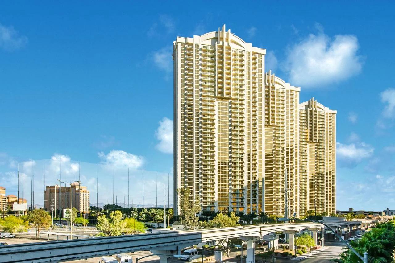 The Signature MGM Condos foto