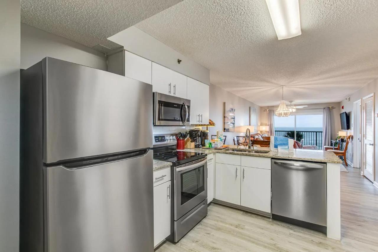 Tradewinds 205 photo