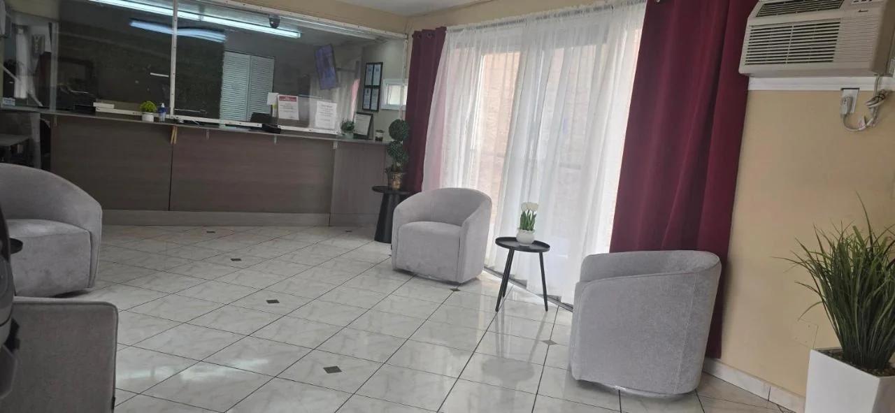 Travelsuites Hotel photo