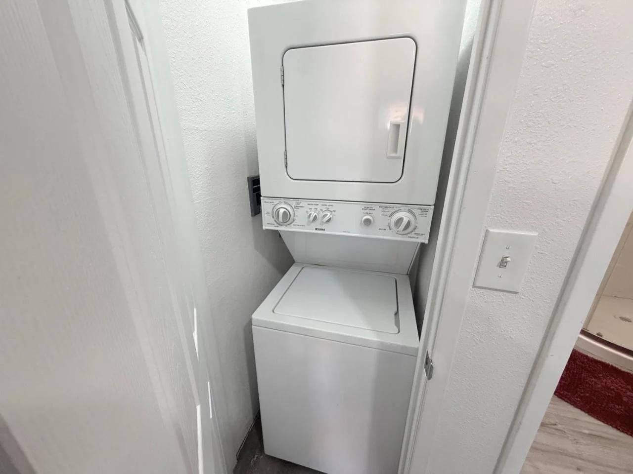 Vegas Apt 8 Mins to The Strip - Free Parking photo