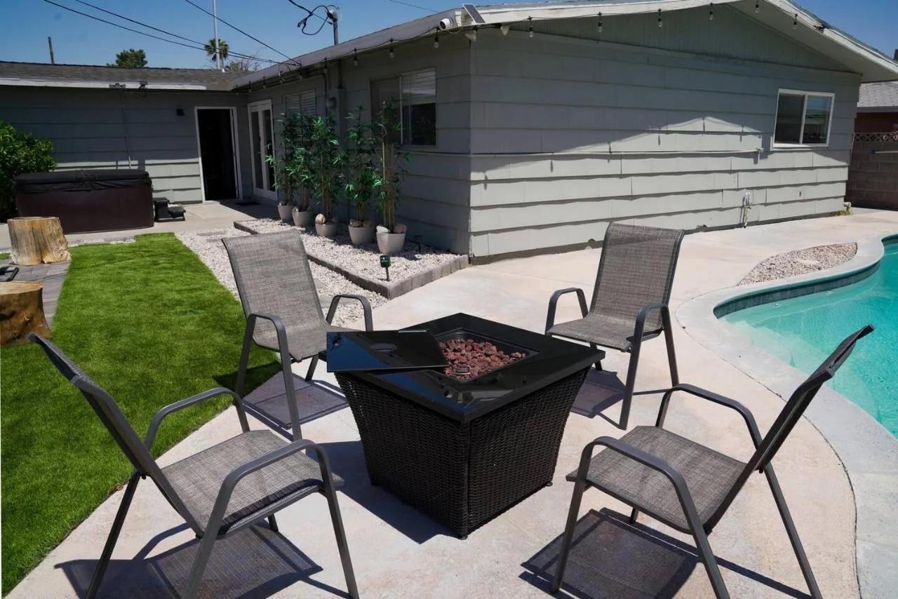 Vegas Hideaway with Jacuzzi & Pool by Strip photo
