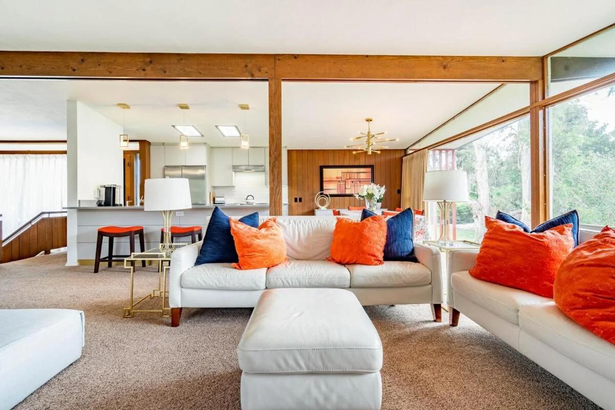 Waterfront Home by Ralph Twitchell photo