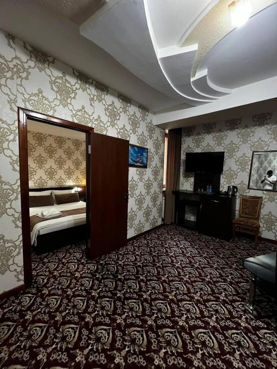 Art Travel Hotel
