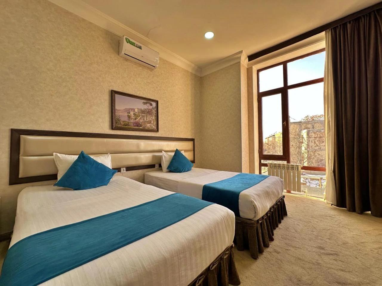 HOTEL GLOBUS foto
