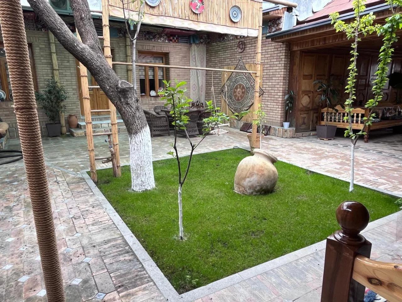 Meros Guest House photo
