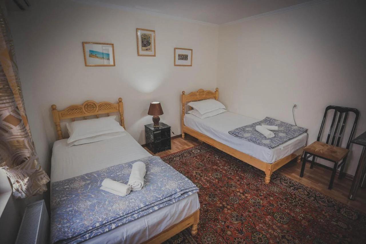 Parivash Guest House photo