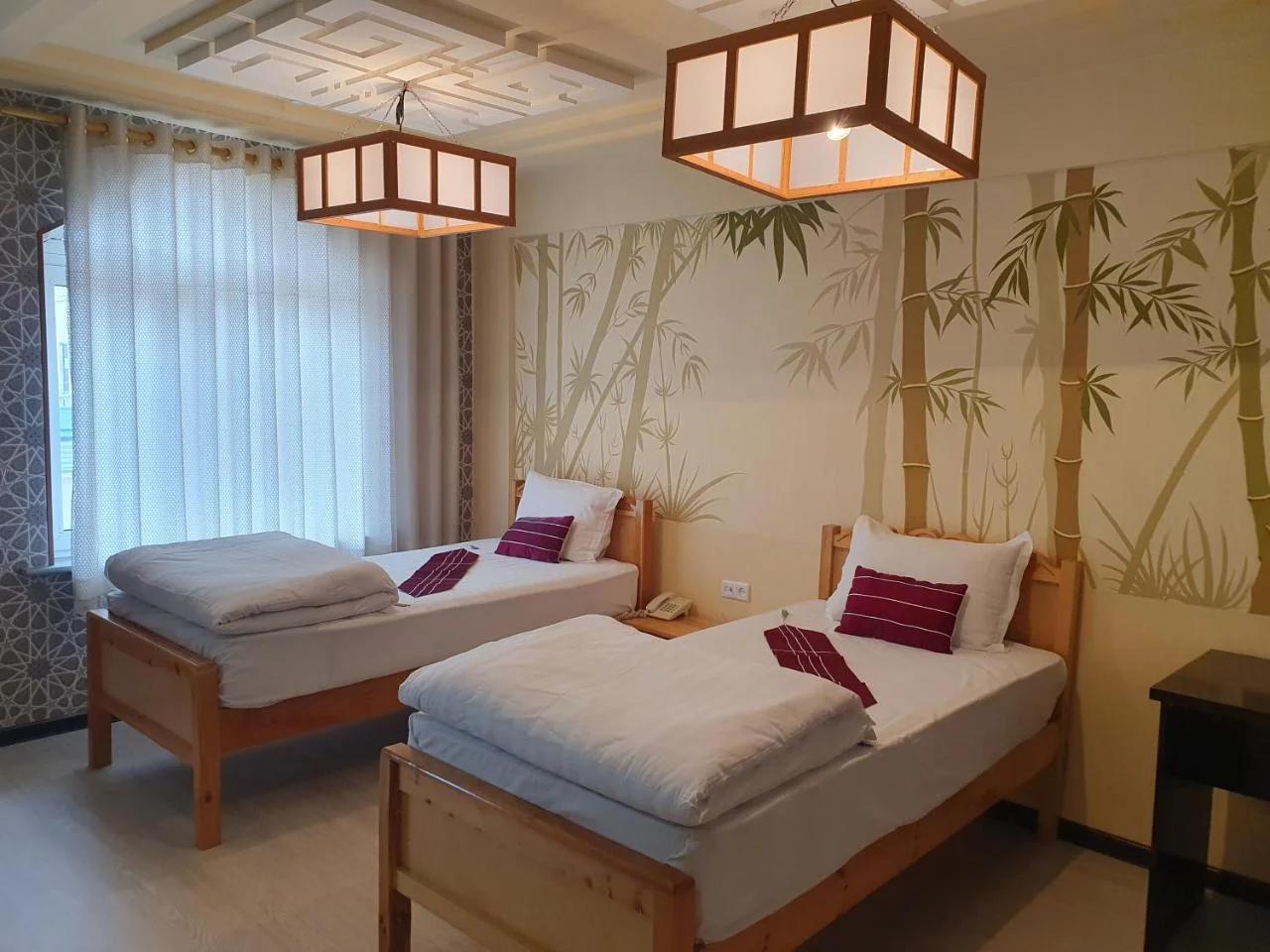 Qamar Hotel photo