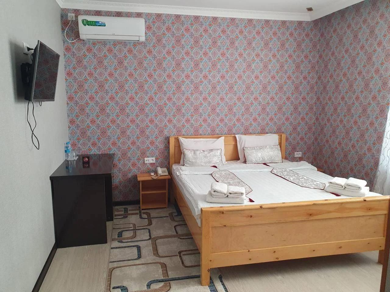 Qamar Hotel photo