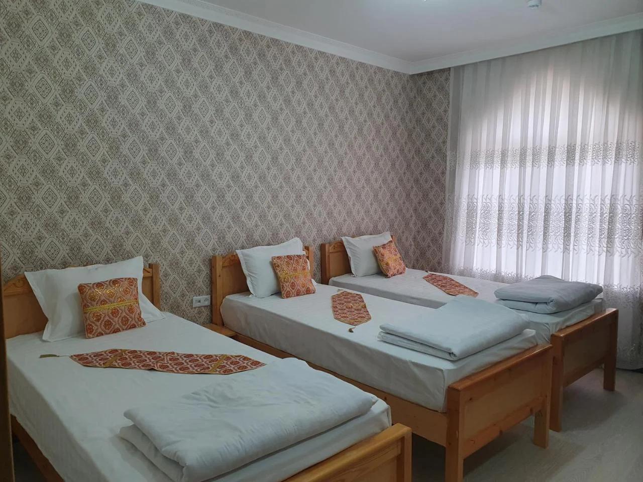Qamar Hotel photo