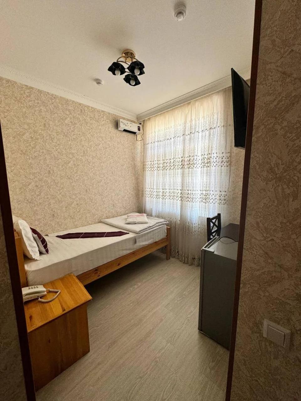 Qamar Hotel photo