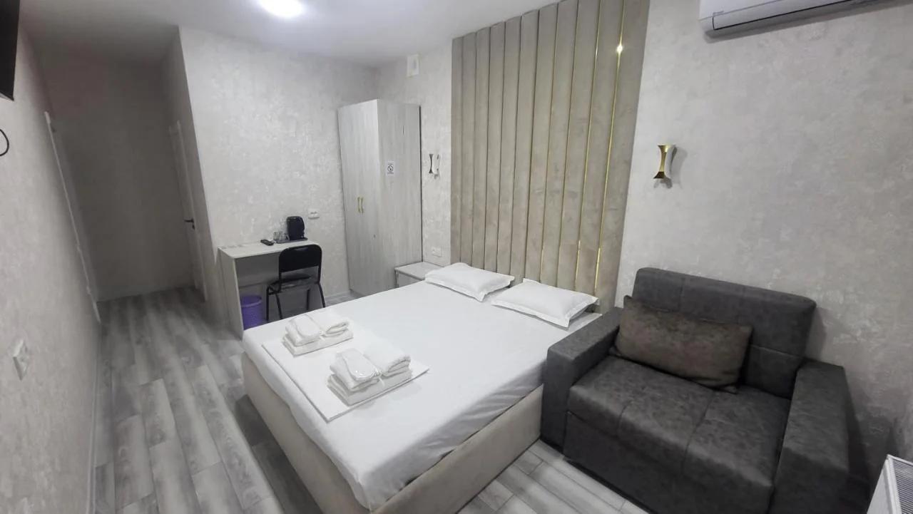 Shahriston Guest House