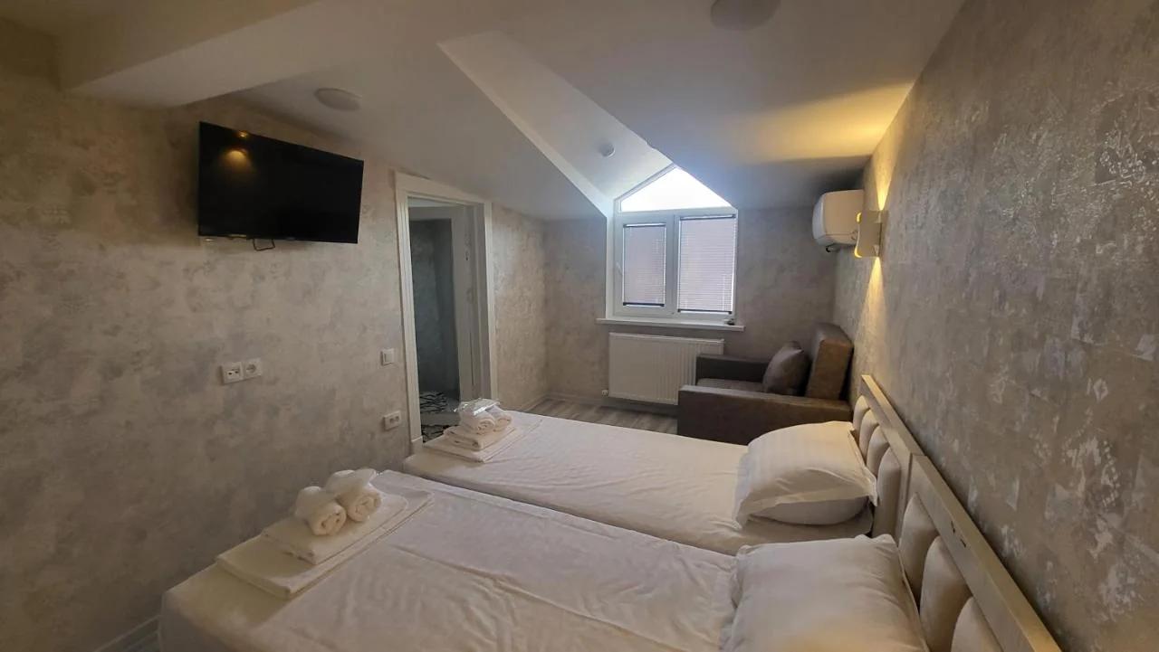 Shahriston Guest House photo
