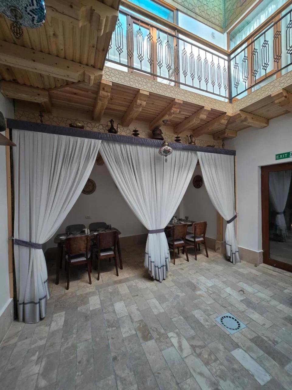 Shukran hotel foto