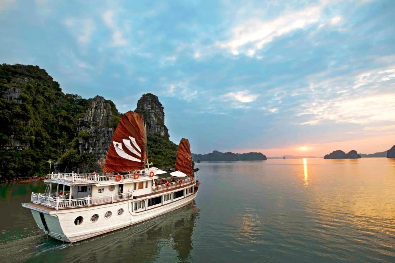 Bhaya Legend Cruises