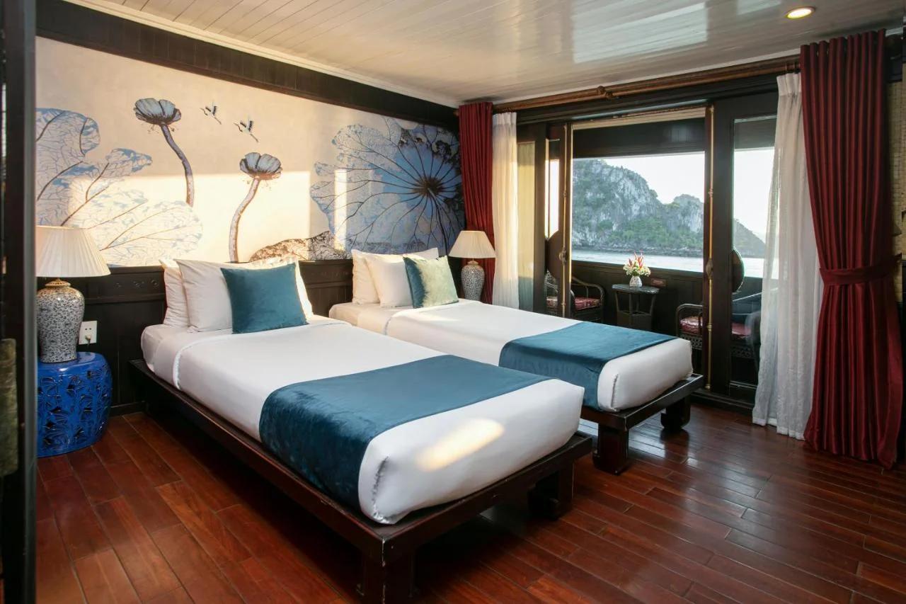 Bhaya Legend Cruises photo