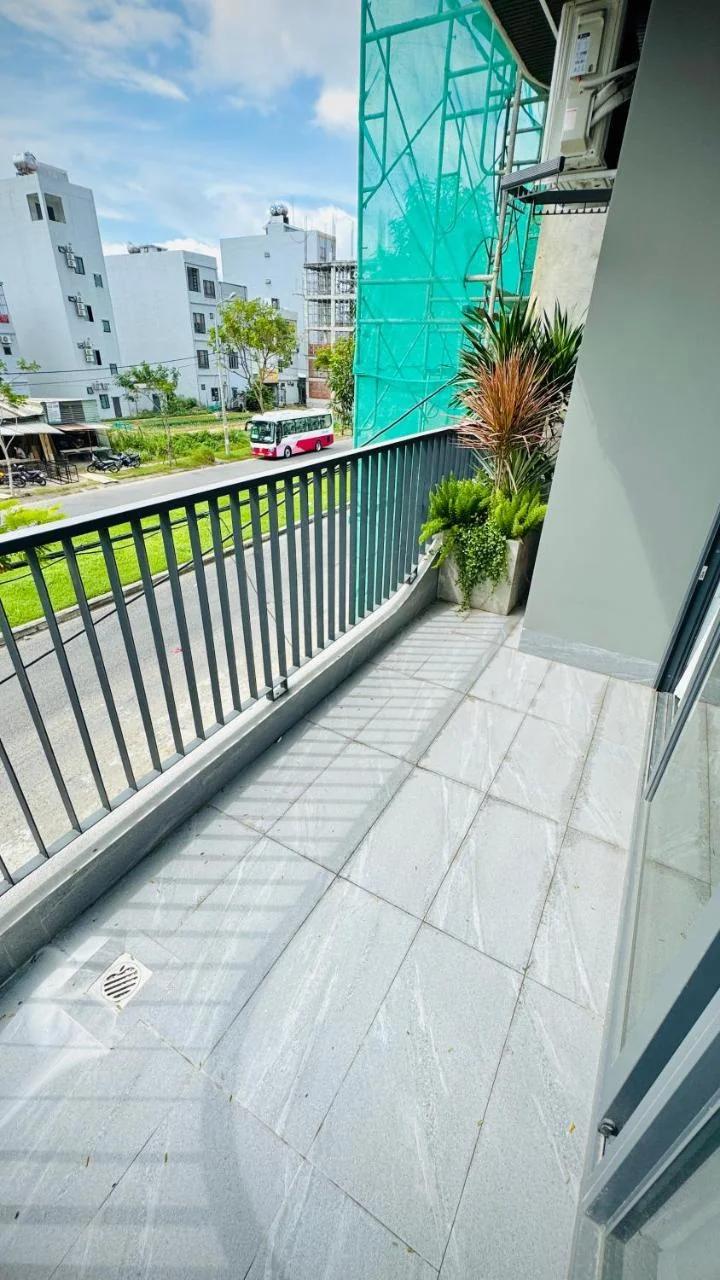 Chau Apartments 3