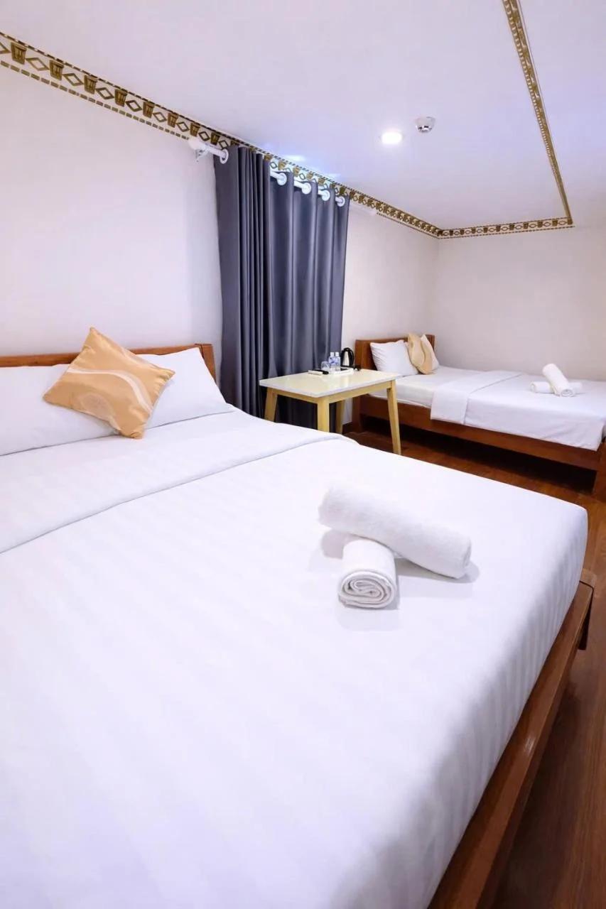 Crowne Boutique Hotel