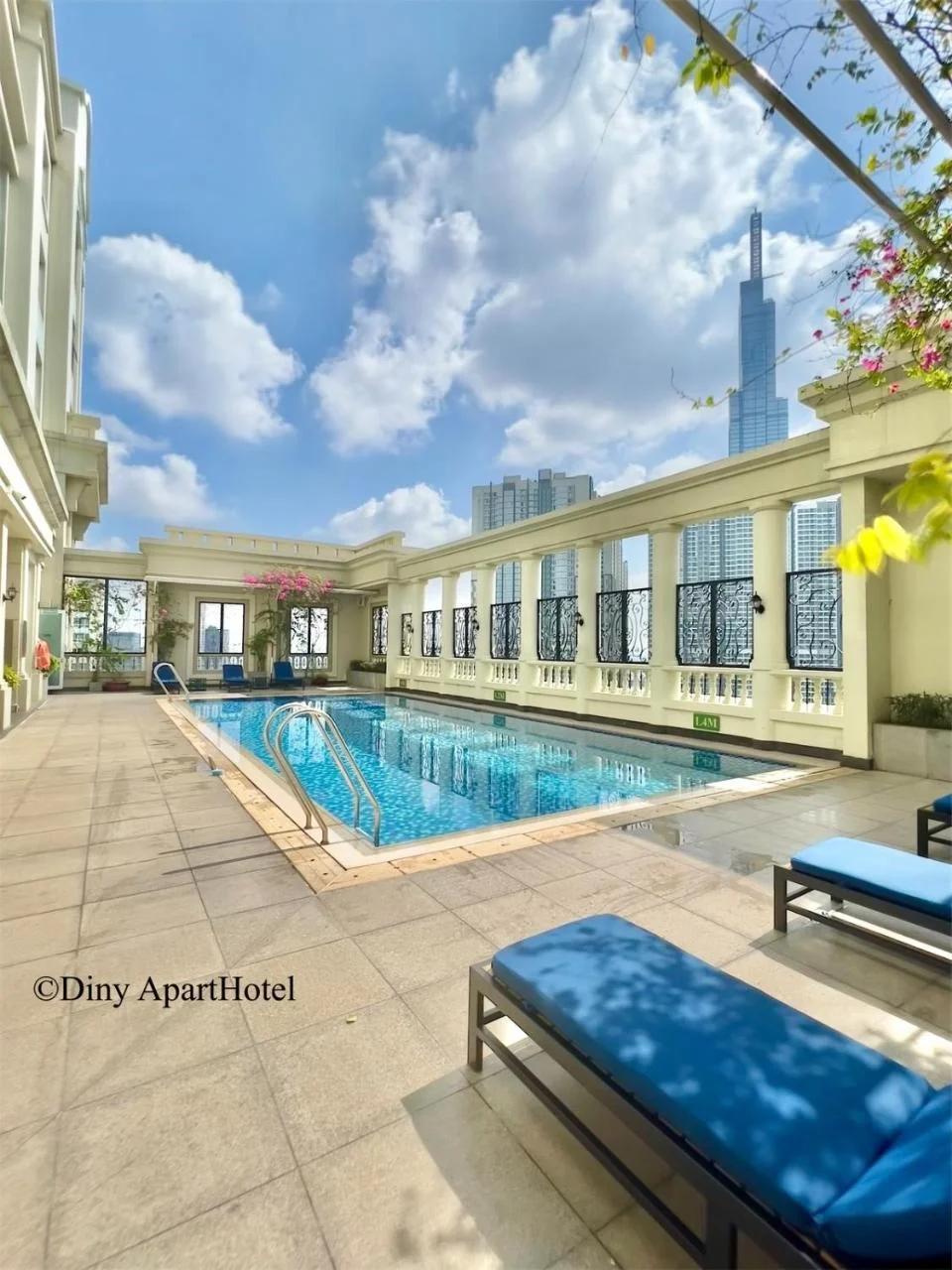 Diny ApartHotel - Rooftop Pool - The Manor 2