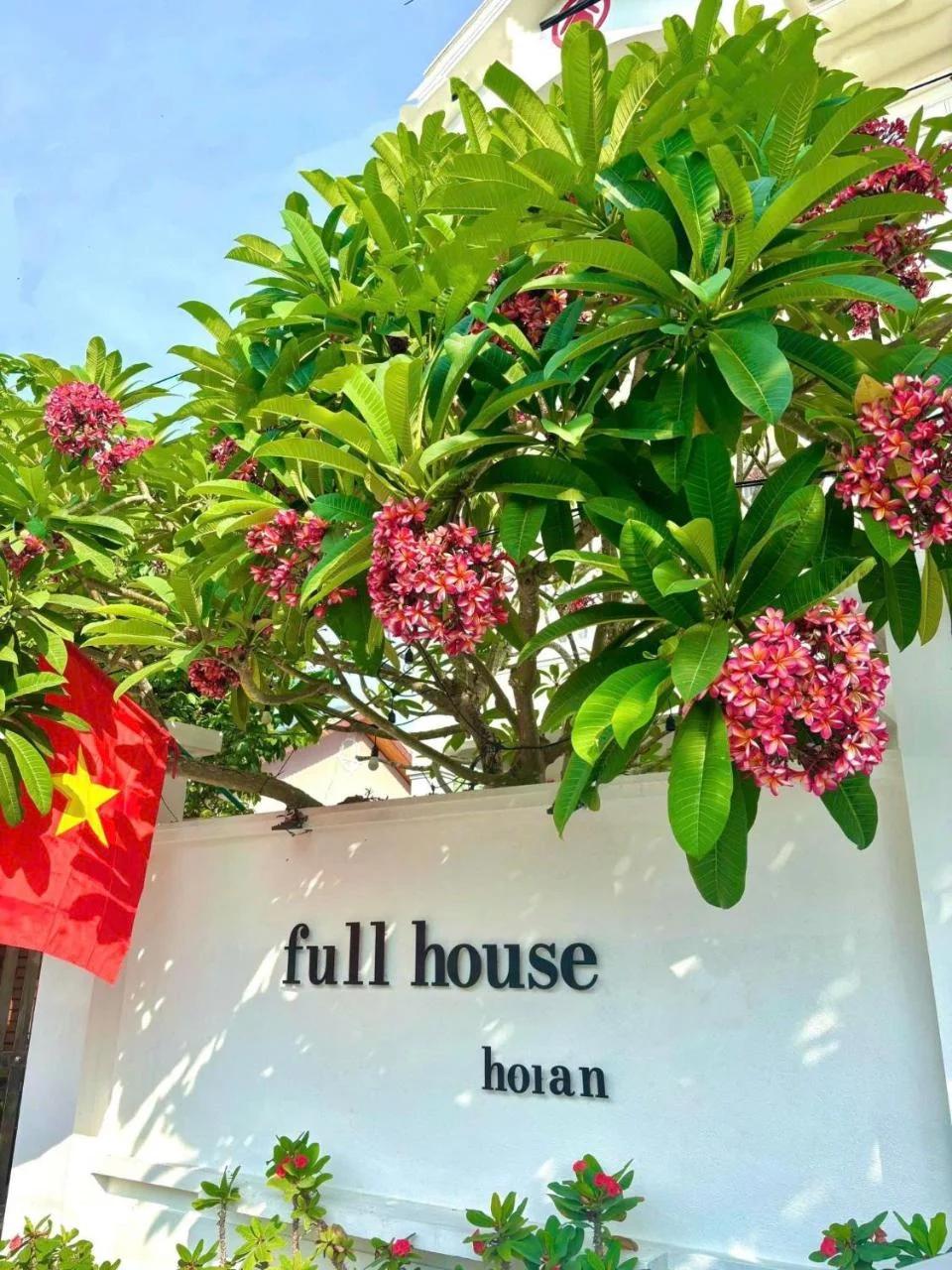 Fullhouse Hoian foto