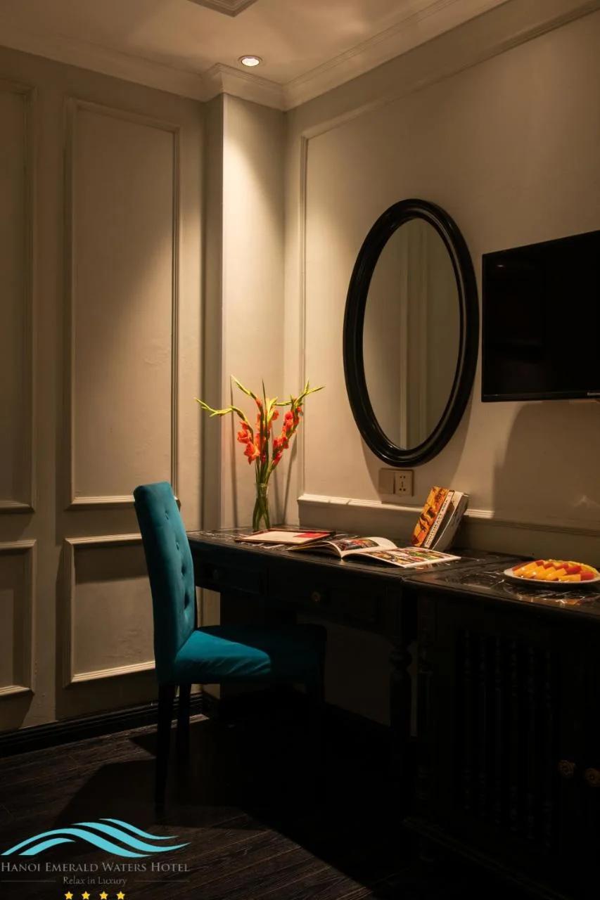 Hanoi Emerald Waters Hotel Valley photo