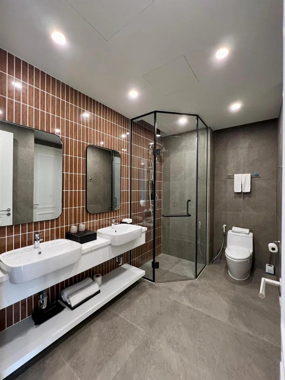 Hillside Luxury Apartments by CASEPIA photo