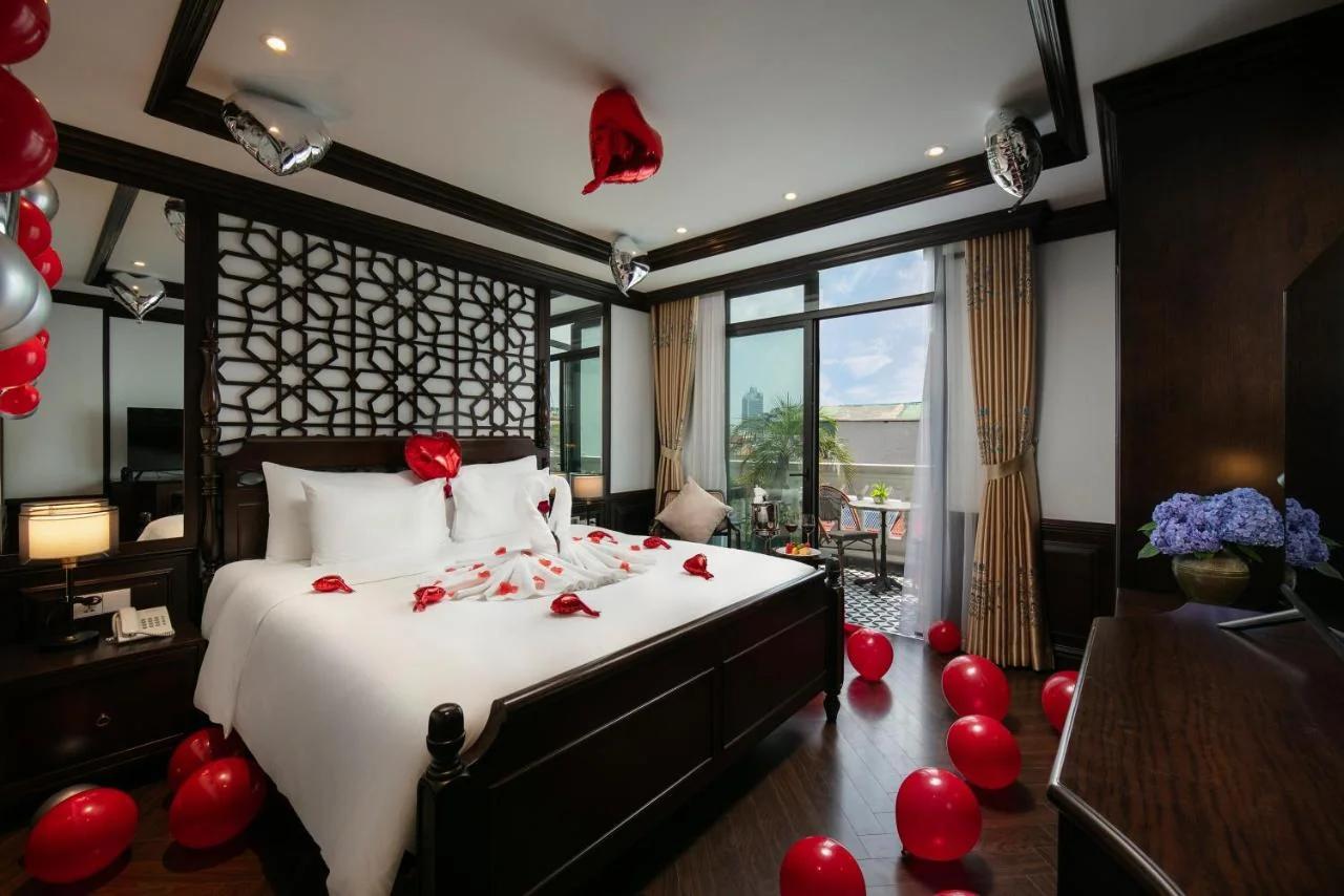 MAY DE VILLE Crown Hotel foto