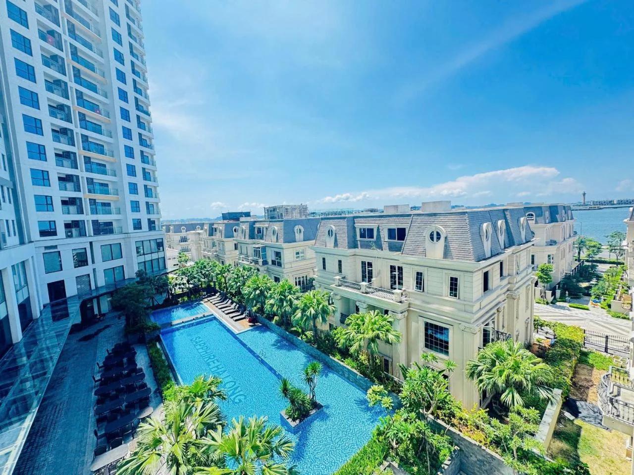 Nắng Apartment Hòn Gai photo