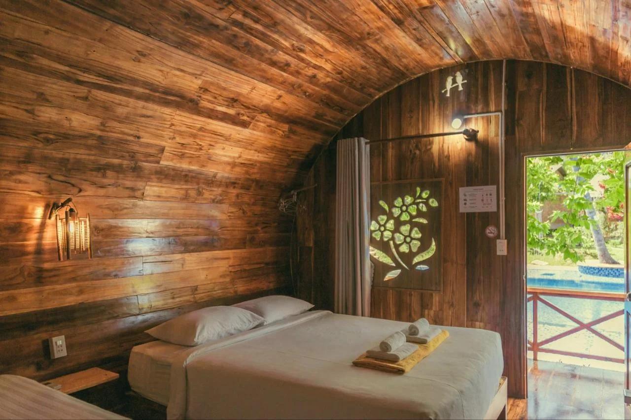 Phu Quoc Valley Sen Bungalow photo
