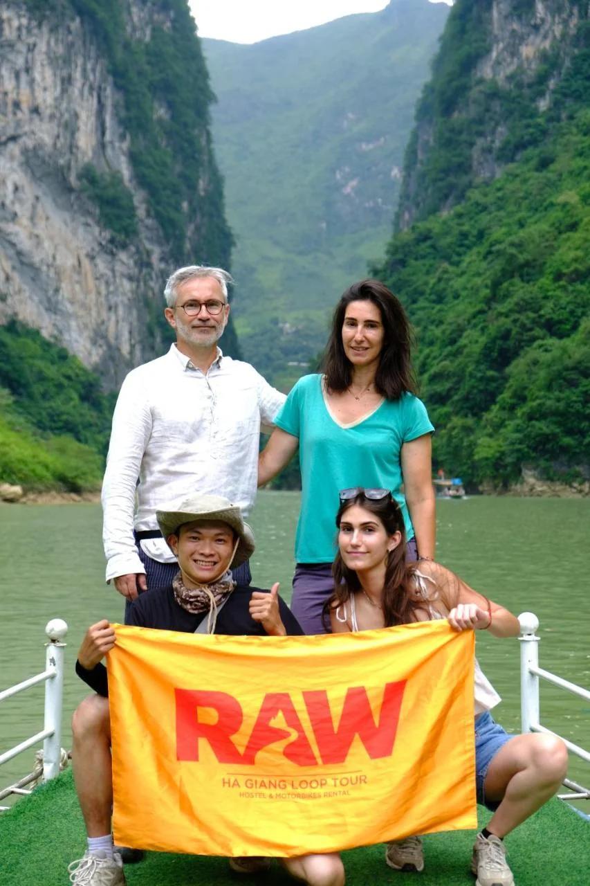 RAW Hostel - Ha Giang Loop Tour & Motorbikes Rental foto