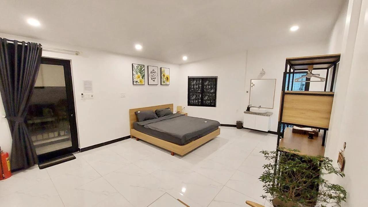 Robin House photo