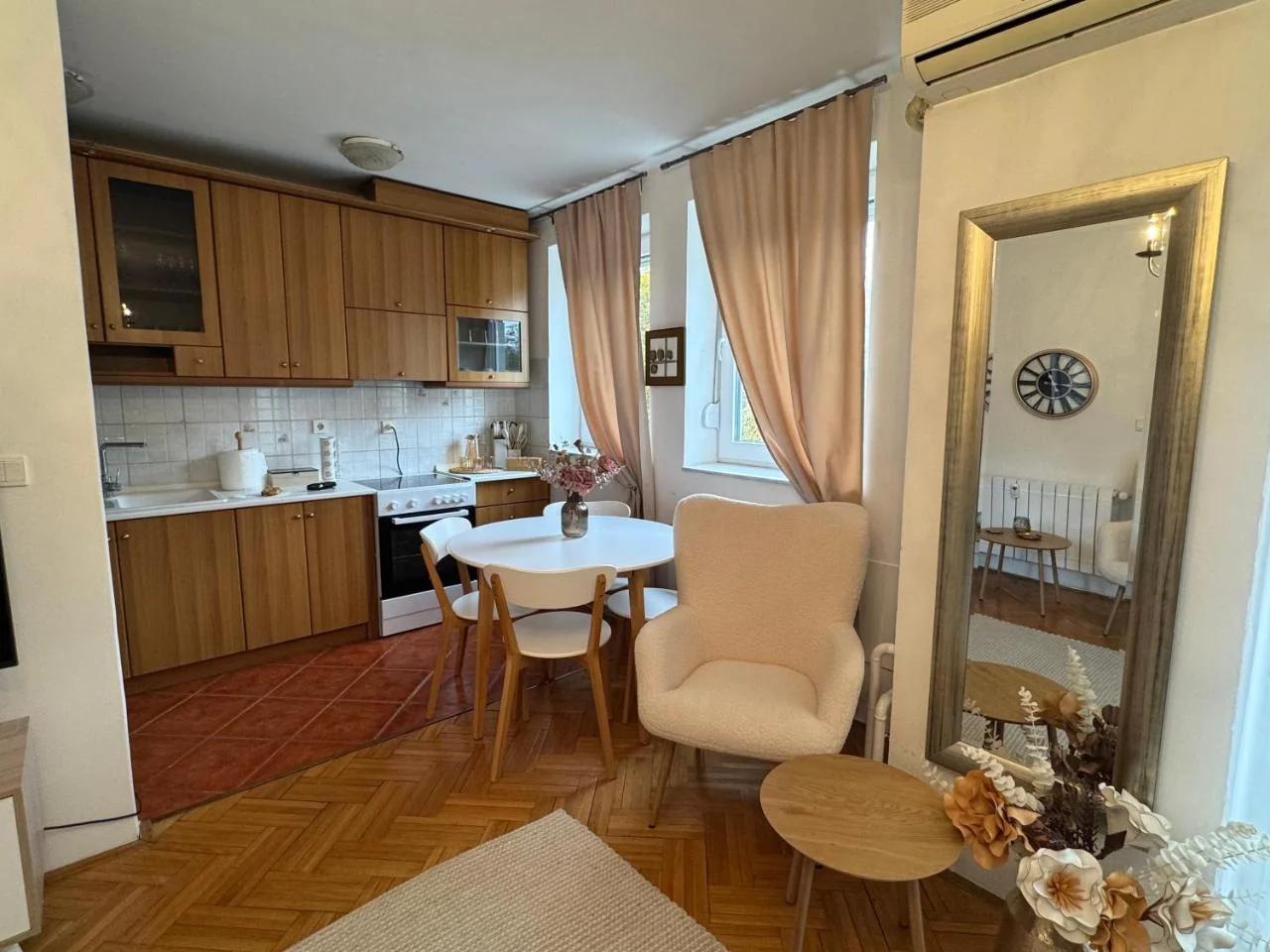 Nora Suites foto