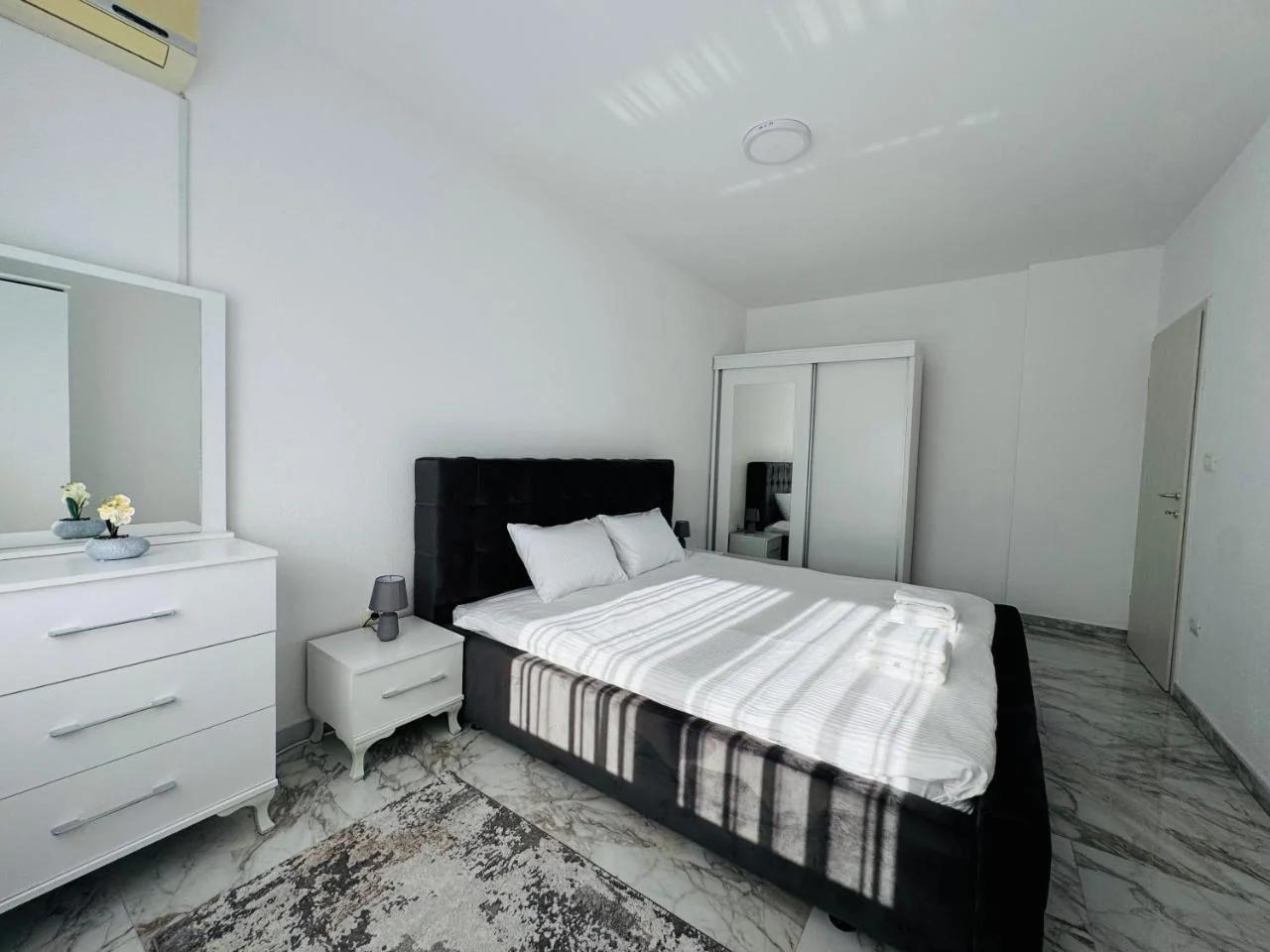 Rajas Apartment photo