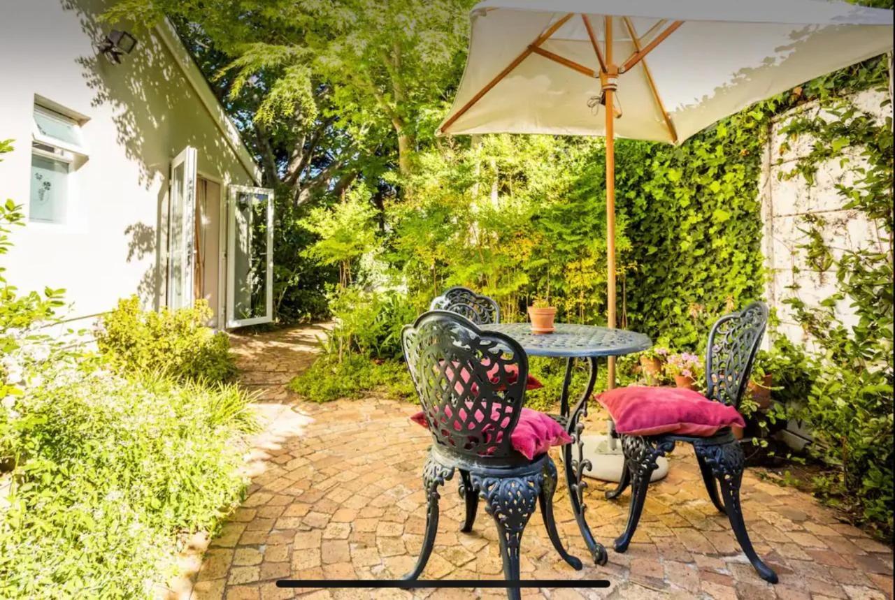 Catawba Guest suite - Leafy Constantia Cottages photo