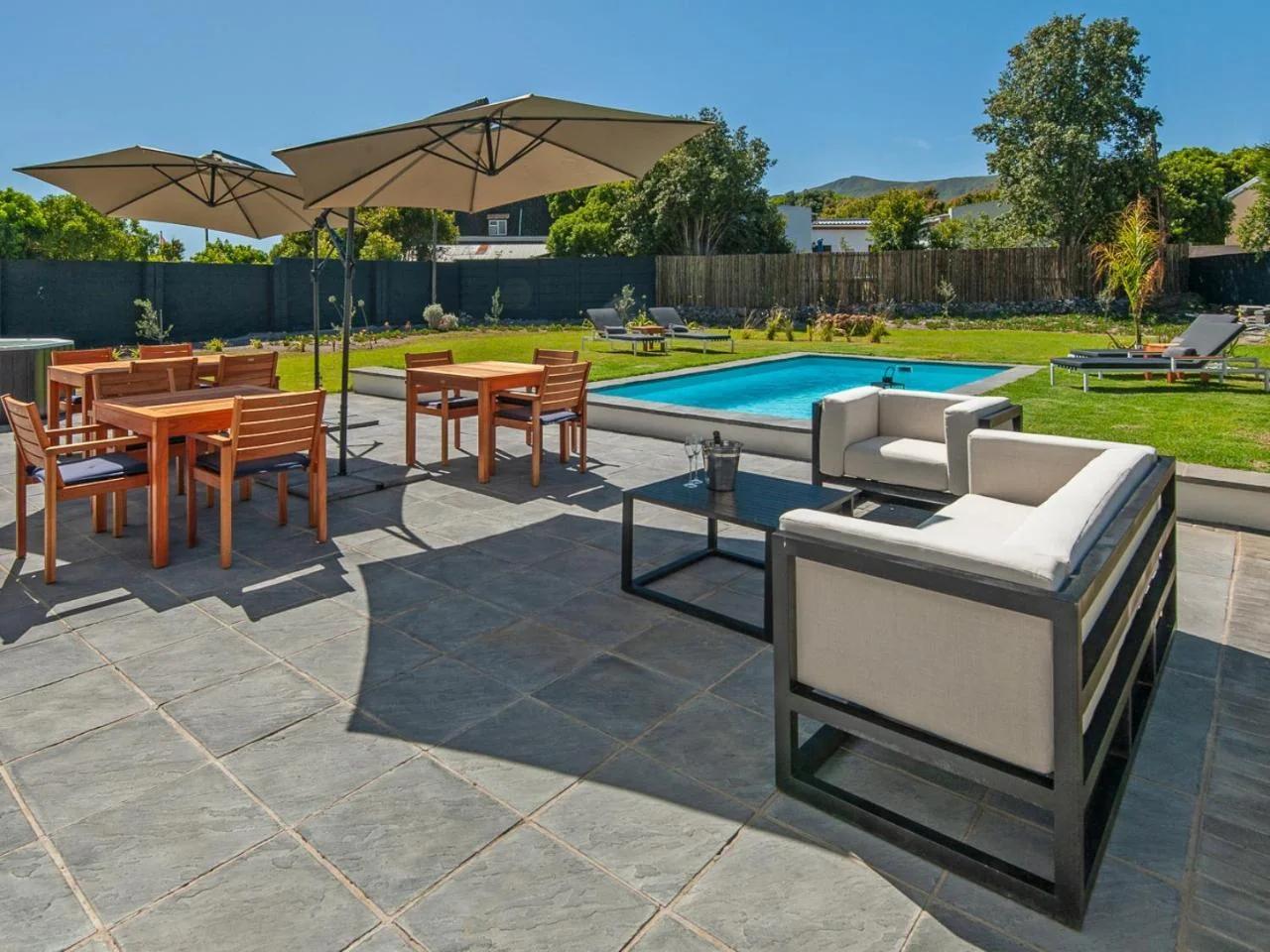 Glow Boutique Suites & Guesthouse photo