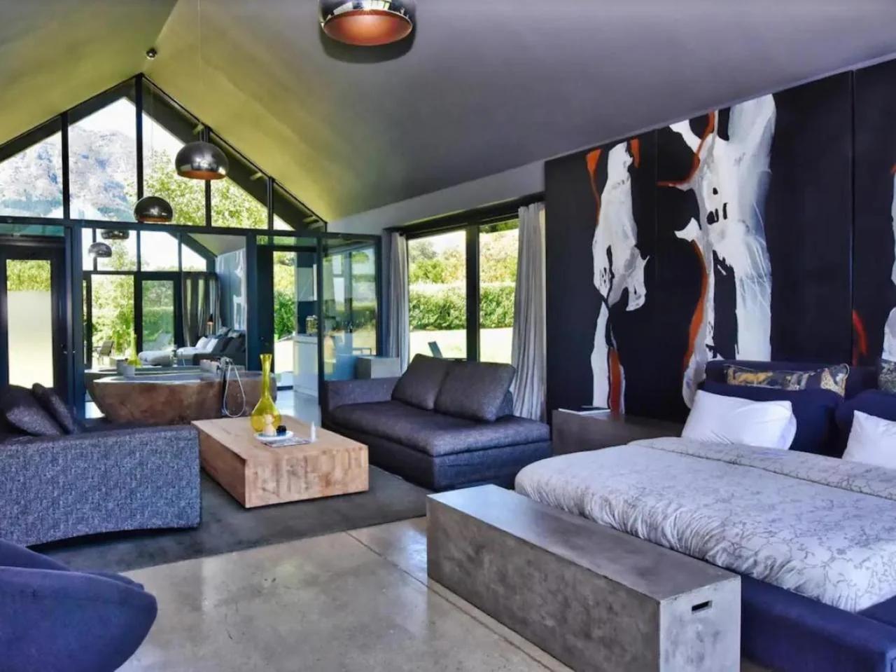 La Villa photo