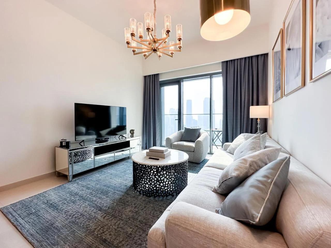 Breathtaking Burj View, Sky High Luxury 2BR Apartment by 2nd Best Home photo