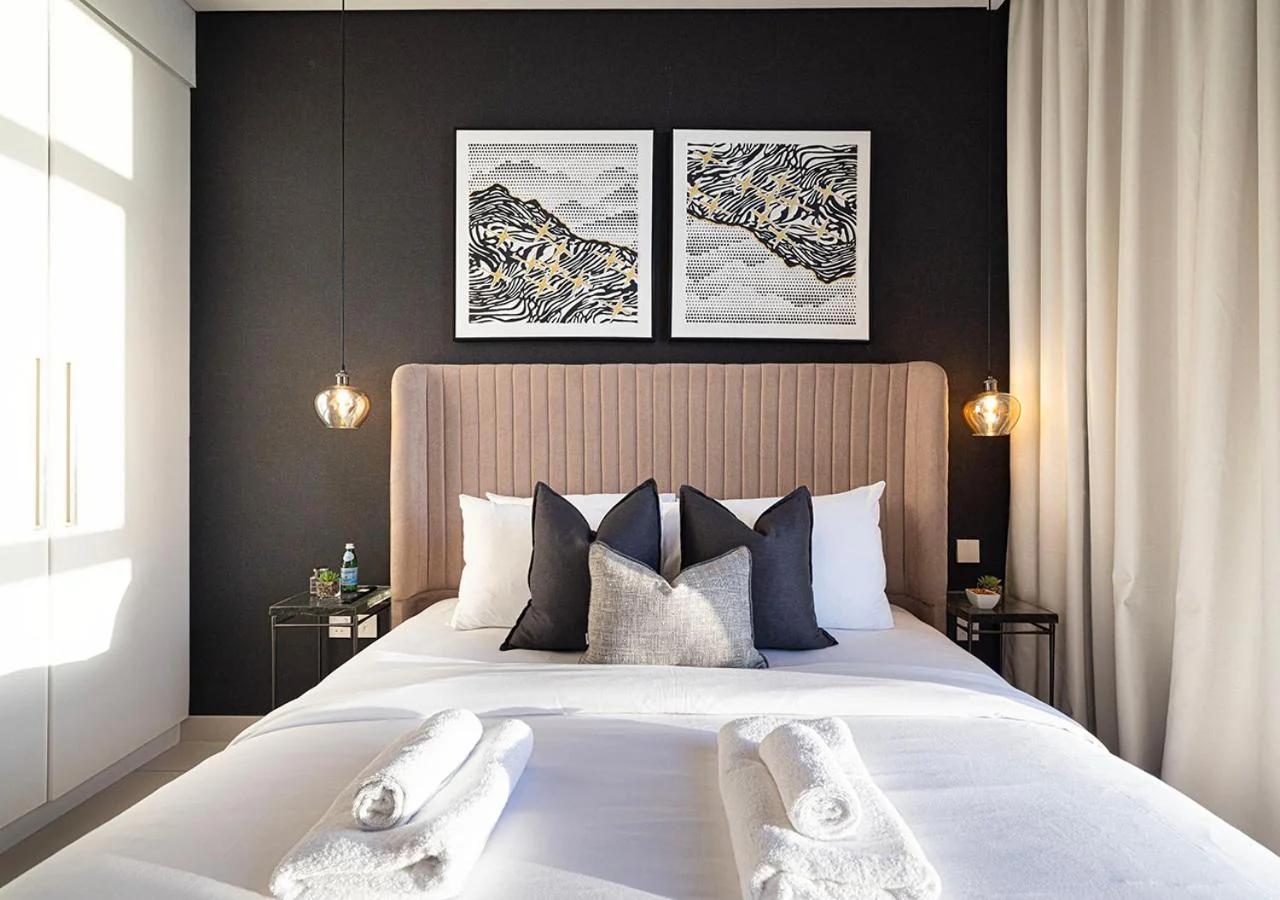 Luxury Burj Crown Suites by Maison Aurora photo