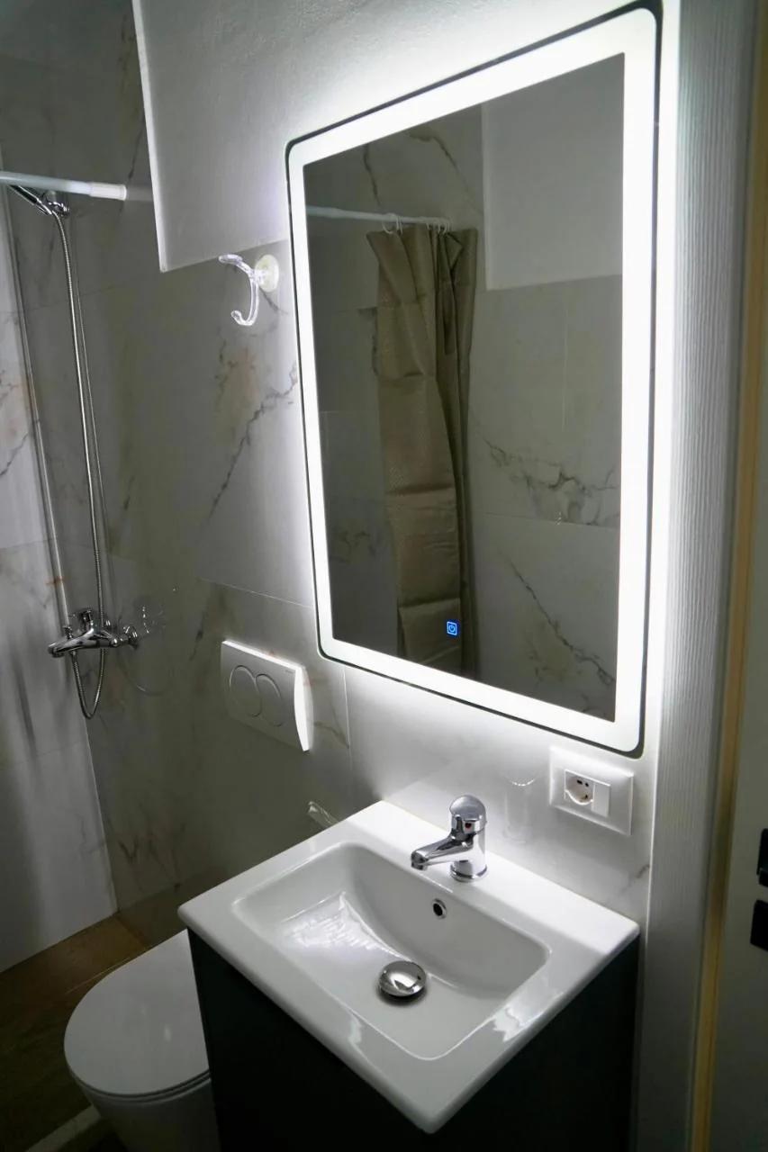 Arni's Apartments photo
