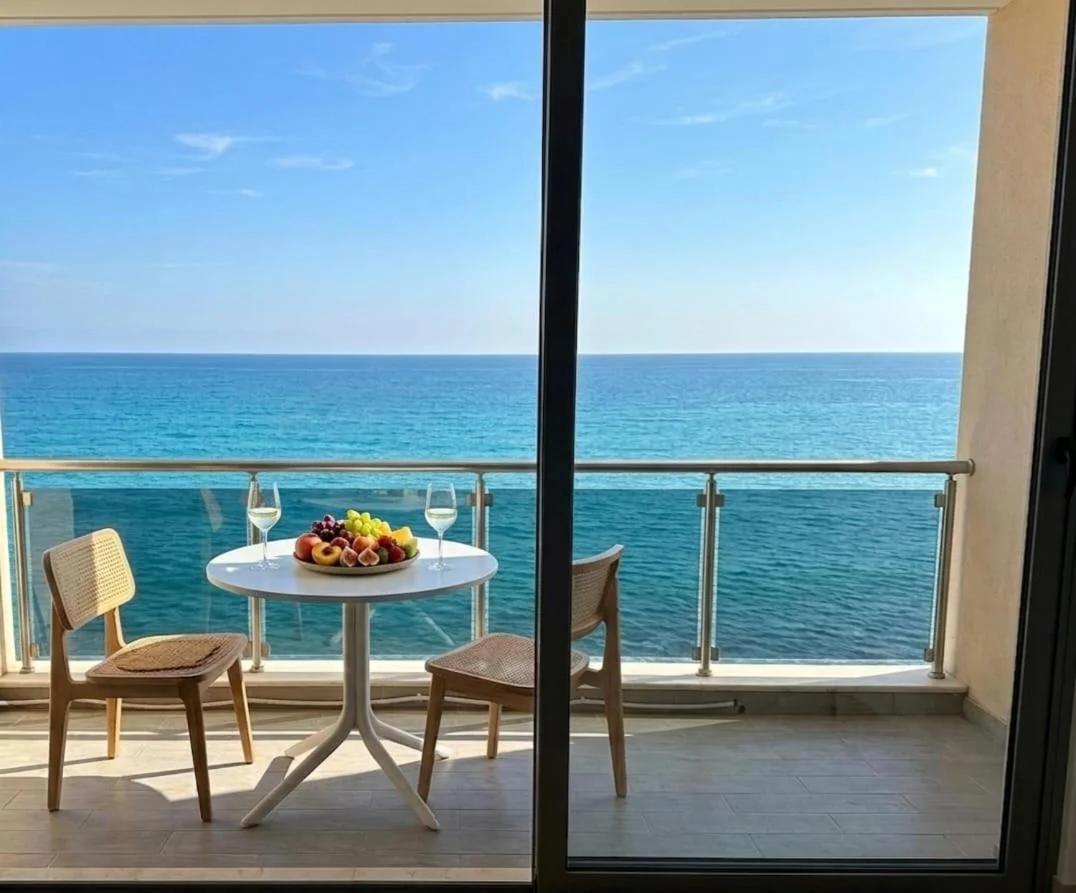 Beachfront Central Boutique Apartments photo