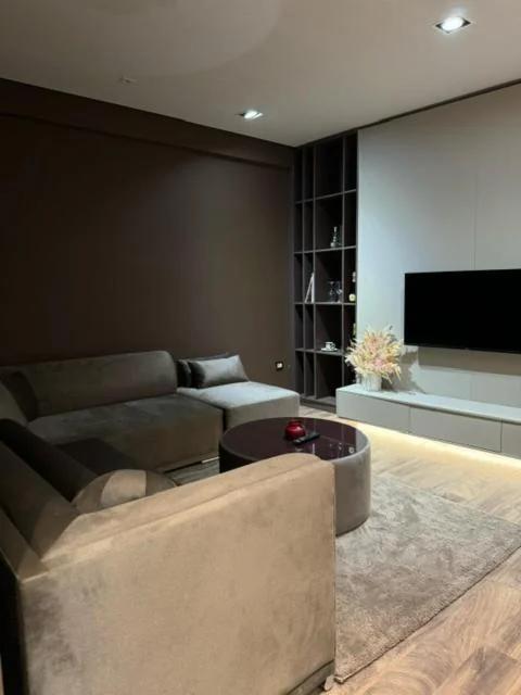 Perla Home