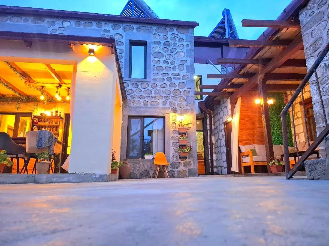Old Tatev Guesthouse photo