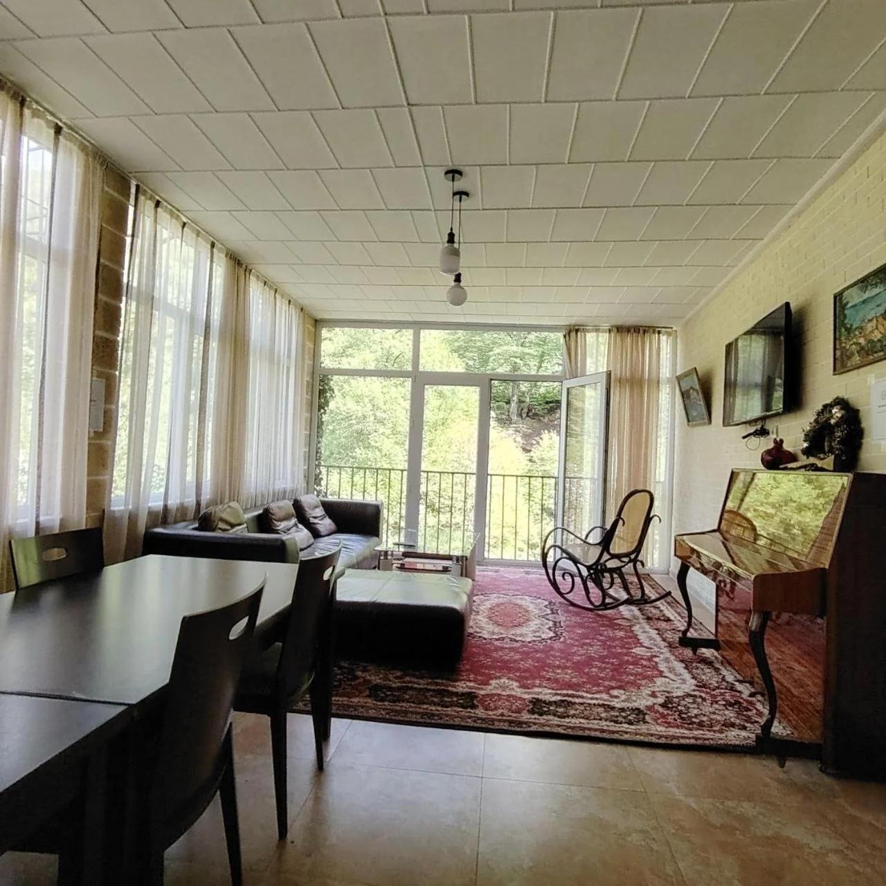 Riviera Guesthouse photo