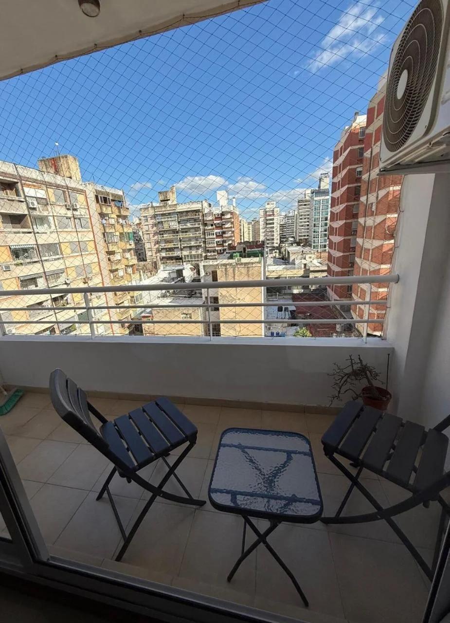 Monoambiente centrico con balcon y pileta photo