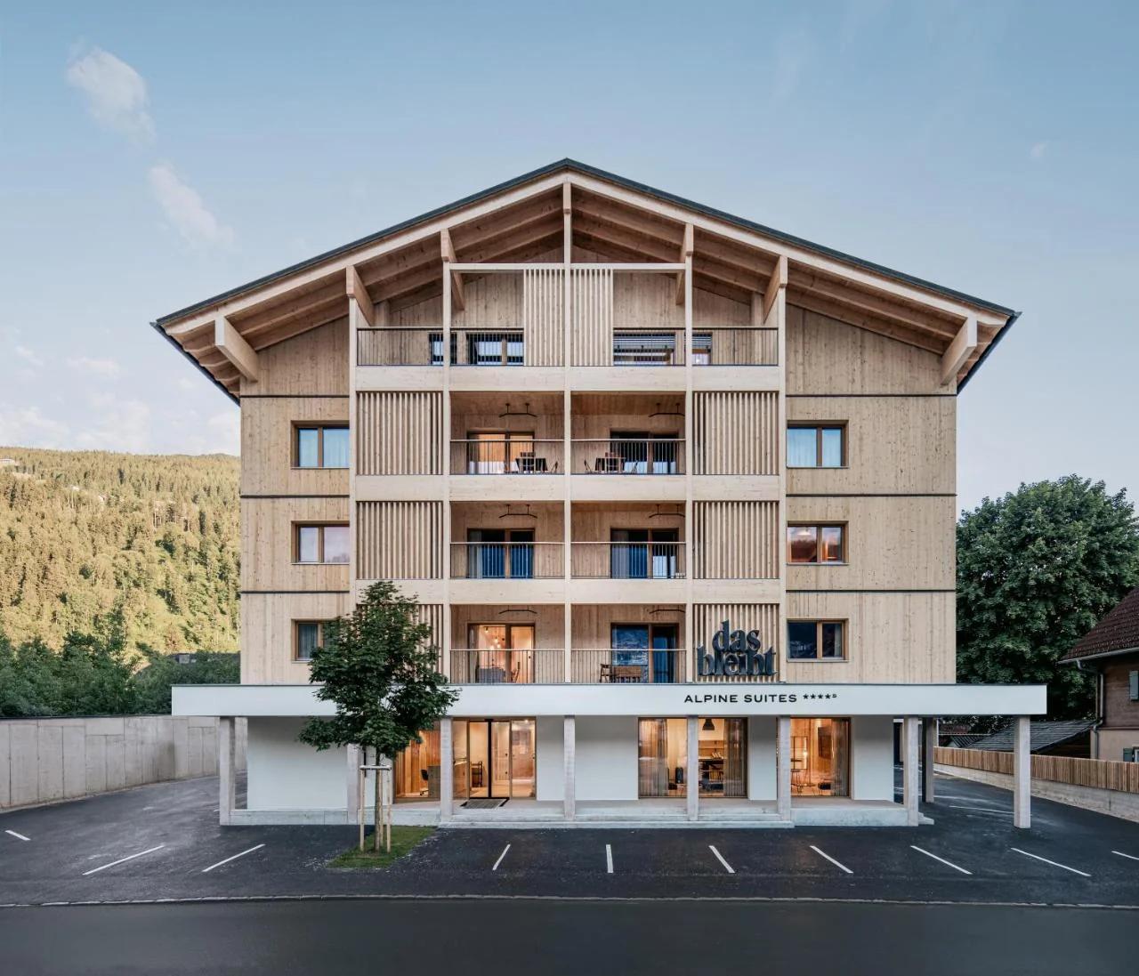 das bleibt Alpine Suites photo