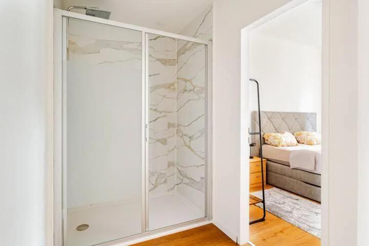 Modernes Studio Wien 18 , 3 Min zur U6, privater Eingang & Ruhe photo