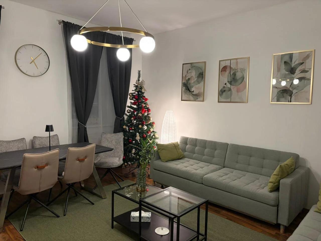 Spacious Garden Apartment 2 Bedrooms Private Terrace Near Metro photo