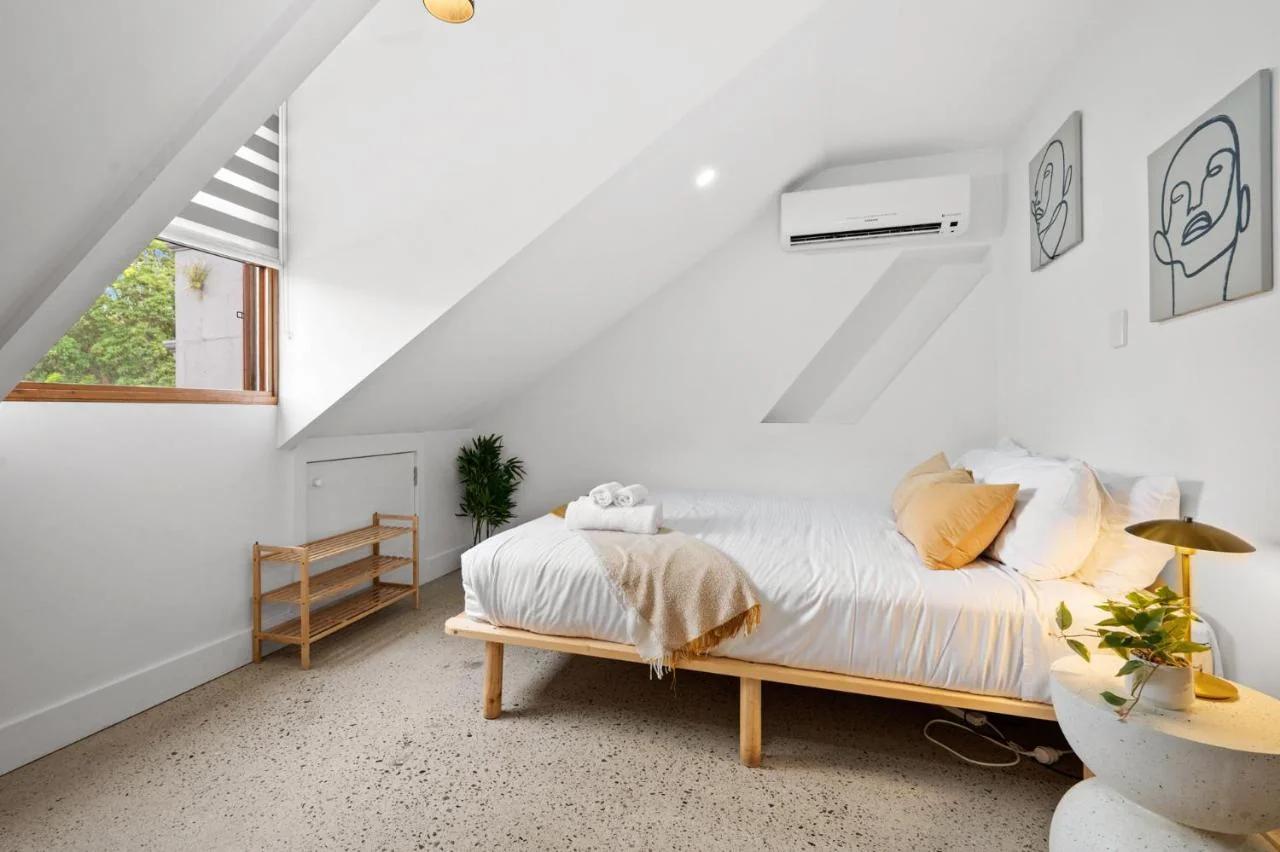 Boutique Crown Loft Studio near Sydney CBD with AC and Smart TV photo